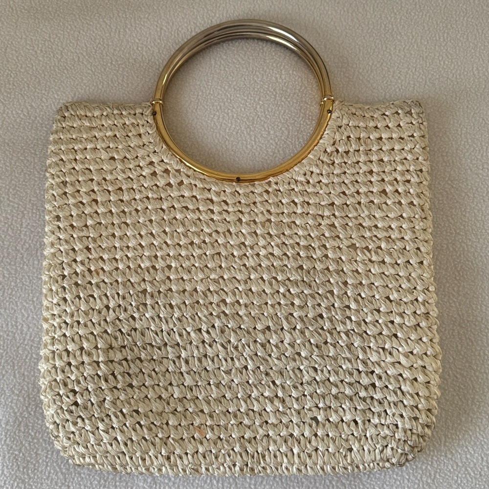 Vintage MM Crochet Straw Handbag with Lucite Handle – 1970s Boho - Picture 3 of 8